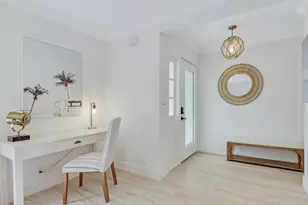 9 W Riverside Dr, Jupiter, FL 33469 - Photo 4