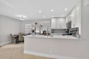 805 Flanders Q, Delray Beach, FL 33484 - Photo 10