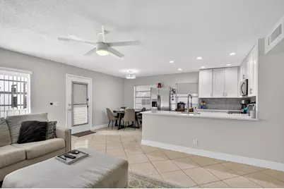 805 Flanders Q #805, Delray Beach, FL 33484 - Photo 6