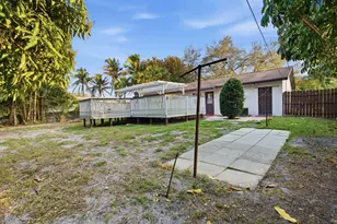 2545 Conroy Dr, North Palm Beach, FL 33403 - Photo 4