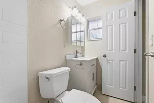 2545 Conroy Dr, North Palm Beach, FL 33403 - Photo 18