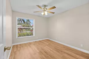 8993 SE Sandridge Ave, Hobe Sound, FL 33455 - Photo 12