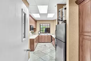 10215 N Circle Lake Dr, Boynton Beach, FL 33437 - Photo 42