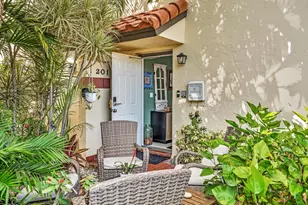 10215 N Circle Lake Dr, Boynton Beach, FL 33437 - Photo 4