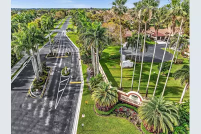 10215 N Circle Lake Drive #201, Boynton Beach, FL 33437 - Photo 30