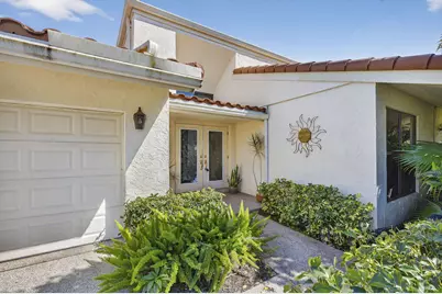 4881 Pineview Circle, Delray Beach, FL 33445 - Photo 2