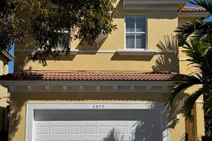 3977 NE 11th Dr, Homestead, FL 33033 - Photo 2