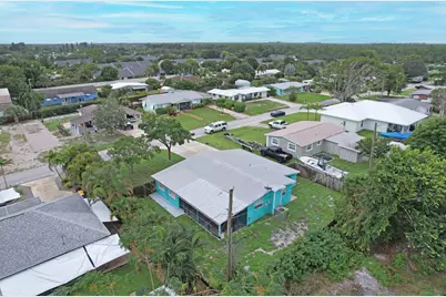 8151 SE Evergreen Street, Hobe Sound, FL 33455 - Photo 6