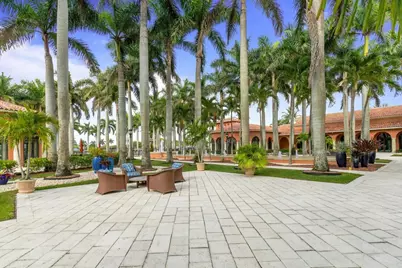 8709 Via Grande E, Wellington, FL 33411 - Photo 38