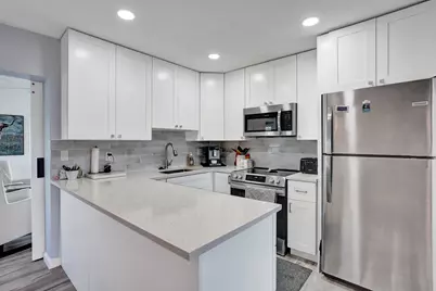 901 SW 6th Avenue, Boynton Beach, FL 33426 - Photo 4