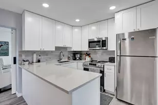 901 SW 6th Ave, Boynton Beach, FL 33426 - Photo 4