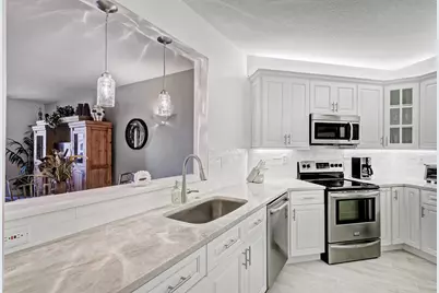 500 Uno Lago Drive #402, Juno Beach, FL 33408 - Photo 8