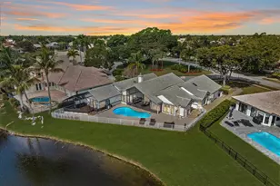 10722 Kirkaldy Ln, Boca Raton, FL 33498 - Photo 2