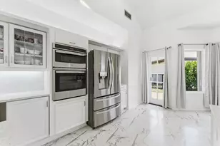 10722 Kirkaldy Ln, Boca Raton, FL 33498 - Photo 14