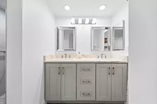 17276 Boca Club Blvd, Boca Raton, FL 33487 - Photo 14