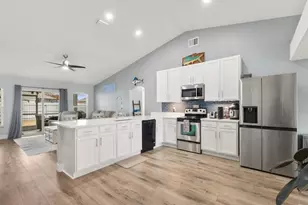 4660 SW Flintstone Dr, Port Saint Lucie, FL 34953 - Photo 8