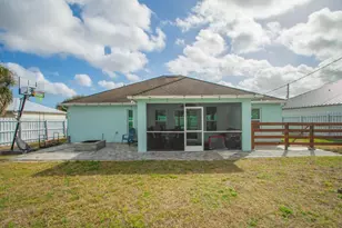 4660 SW Flintstone Dr, Port Saint Lucie, FL 34953 - Photo 28