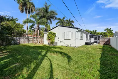 1401 S 16th Avenue, Hollywood, FL 33020 - Photo 30