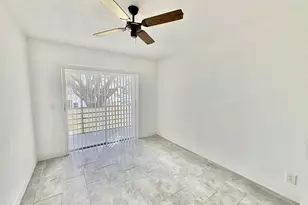 239 Sussex L, West Palm Beach, FL 33417 - Photo 8