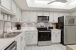 308 NE 17th Ave, Boynton Beach, FL 33435 - Photo 10