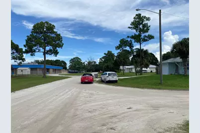 1206 17th Avenue SW, Vero Beach, FL 32962 - Photo 10