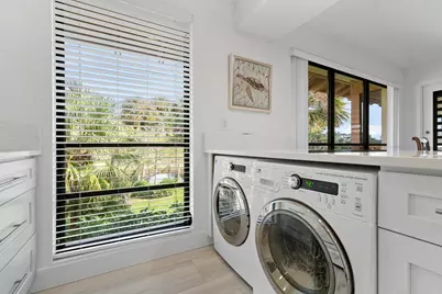 655 Brackenwood Cove, Palm Beach Gardens, FL 33418 - Photo 18