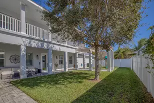 3046 SW Ellsworth Ave, Palm City, FL 34990 - Photo 2