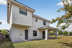 15505 NW 89th Ct, Hialeah, FL 33018 - Photo 40