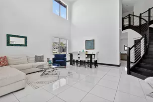 15505 NW 89th Ct, Hialeah, FL 33018 - Photo 4