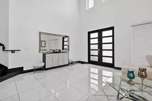 15505 NW 89th Ct, Hialeah, FL 33018 - Photo 6