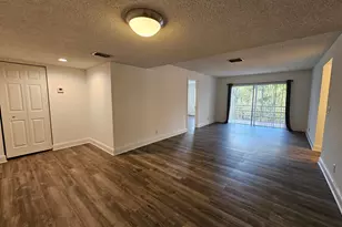 120 Sparrow Dr, Royal Palm Beach, FL 33411 - Photo 6