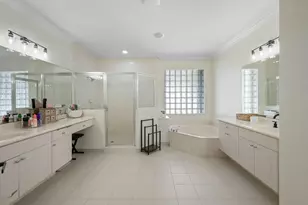 1386 Beacon Cir, Wellington, FL 33414 - Photo 16