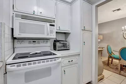 2131 NE 42nd Court #210e, Lighthouse Point, FL 33064 - Photo 10