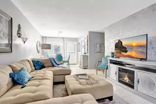 2131 NE 42nd Ct, Pompano Beach, FL 33064 - Photo 14