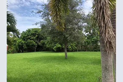 8251 Bowie Way, Lake Worth, FL 33467 - Photo 16