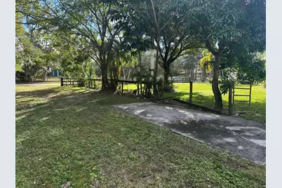 8251 Bowie Way, Lake Worth, FL 33467 - Photo 4