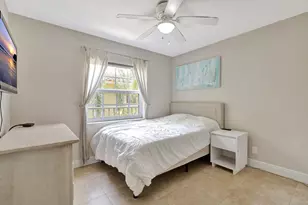 1050 Lake Shore Dr, Lake Park, FL 33403 - Photo 12
