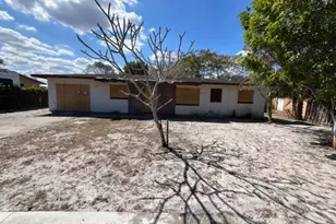 1620 SE Apache Ave, Stuart, FL 34994 - Photo 2