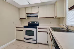 1620 SE Green Acres Cir, Port Saint Lucie, FL 34952 - Photo 8