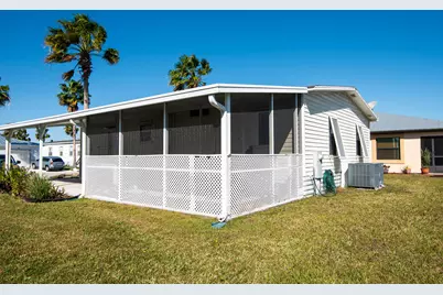 14 Jacaranda Lane, Port Saint Lucie, FL 34952 - Photo 8