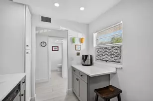 2615 NE 3rd Ct, Boynton Beach, FL 33435 - Photo 8