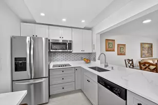 2615 NE 3rd Ct, Boynton Beach, FL 33435 - Photo 2