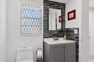 2615 NE 3rd Ct, Boynton Beach, FL 33435 - Photo 12