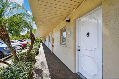 2615 NE 3rd Court #1060, Boynton Beach, FL 33435 - Photo 4