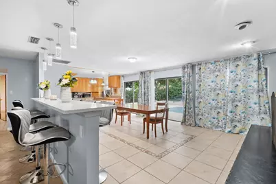 115 NE Caprona Avenue, Port Saint Lucie, FL 34983 - Photo 8