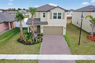 760 Carlyle Wy, Fort Pierce, FL 34947 - Photo 2