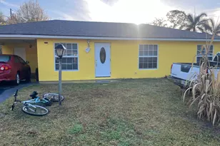 2804 S 29th St, Fort Pierce, FL 34981 - Photo 1