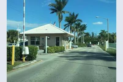 15 Bedford A #15, West Palm Beach, FL 33417 - Photo 32