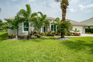 1714 Coconut Dr, Fort Pierce, FL 34949 - Photo 2