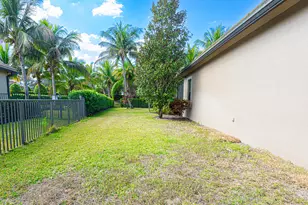 3352 Siena Cir, Wellington, FL 33414 - Photo 52